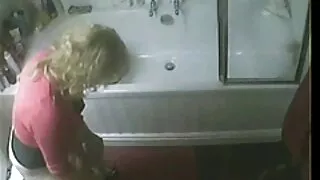 Момичето домашнее по ...