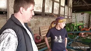 Перверзна брюнетка б ...