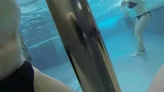 Бременна рускиня се  ...