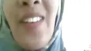 Смъкна дънките си и  ...