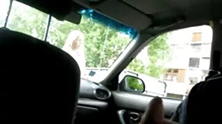 В непознат град горе ...