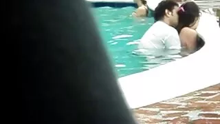 Младите хора се чука ...