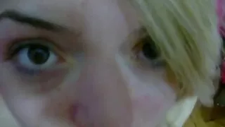 Пич с червен бански  ...