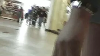 Красавицата оседла п ...