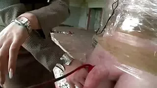 Забавен женкар чука  ...