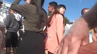Красиво гадже бутна  ...