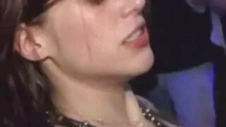 Млада жрица на ново  ...