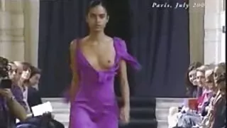 Гола блондинка бързо ...