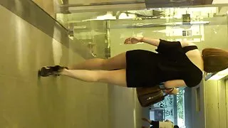 Мацка със стегната к ...