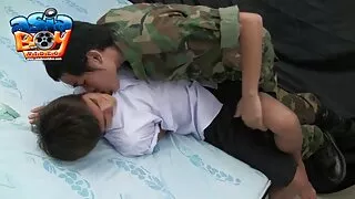 Сладура с малки гърд ...